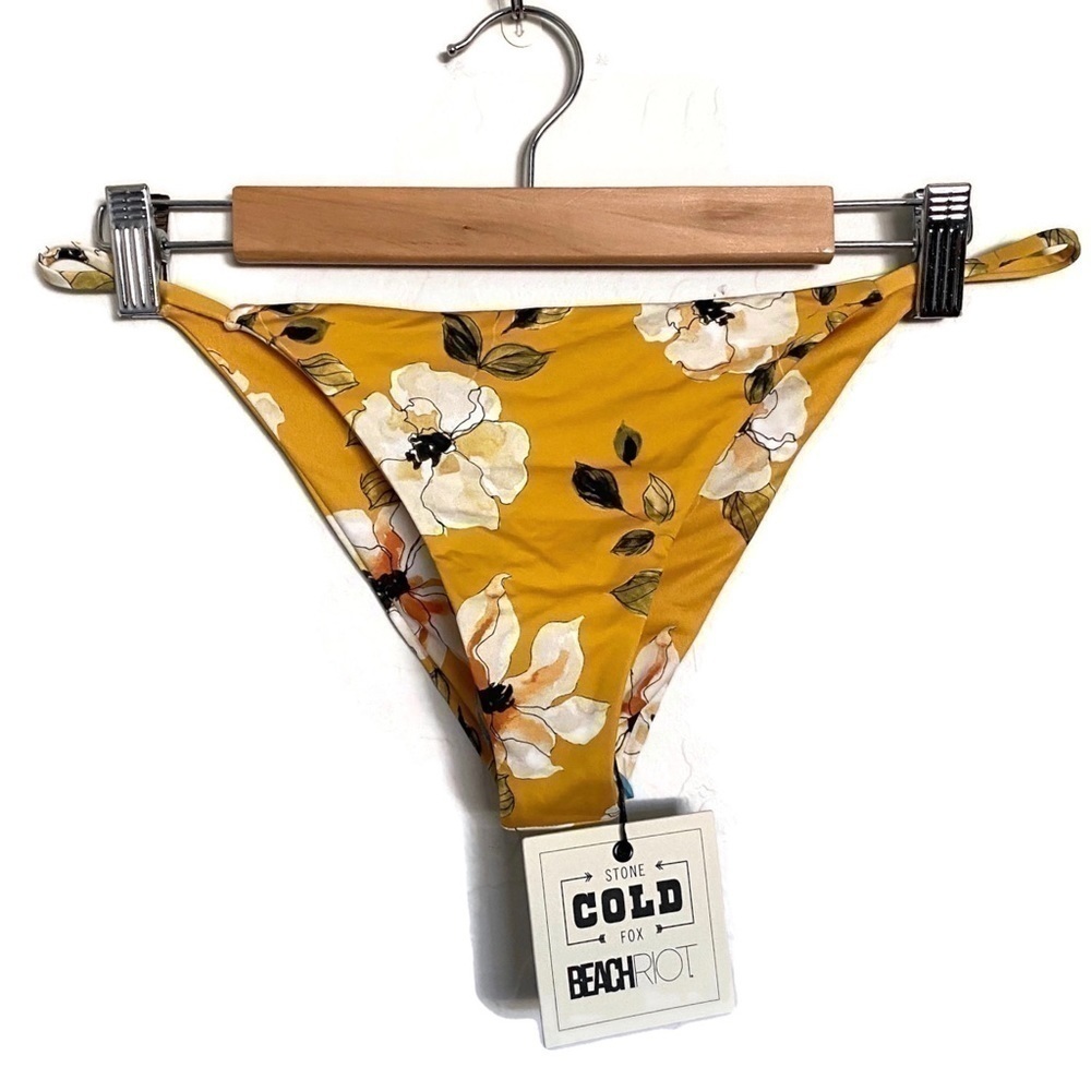 NWT Stone Cold Fox Beach Riot x Revolve - Picture 4 of 7